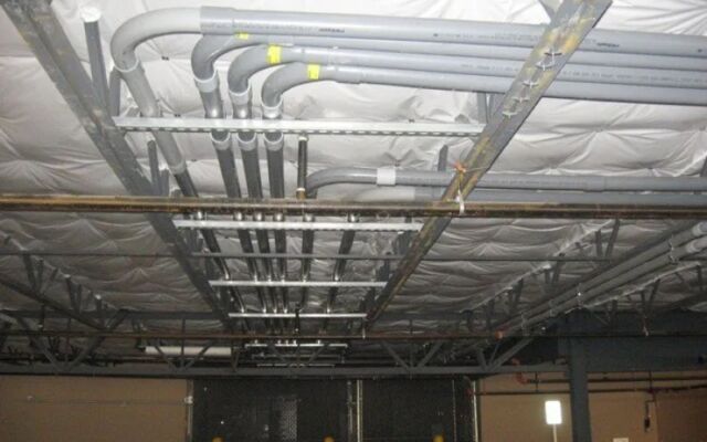 electrical lines in the ceiling